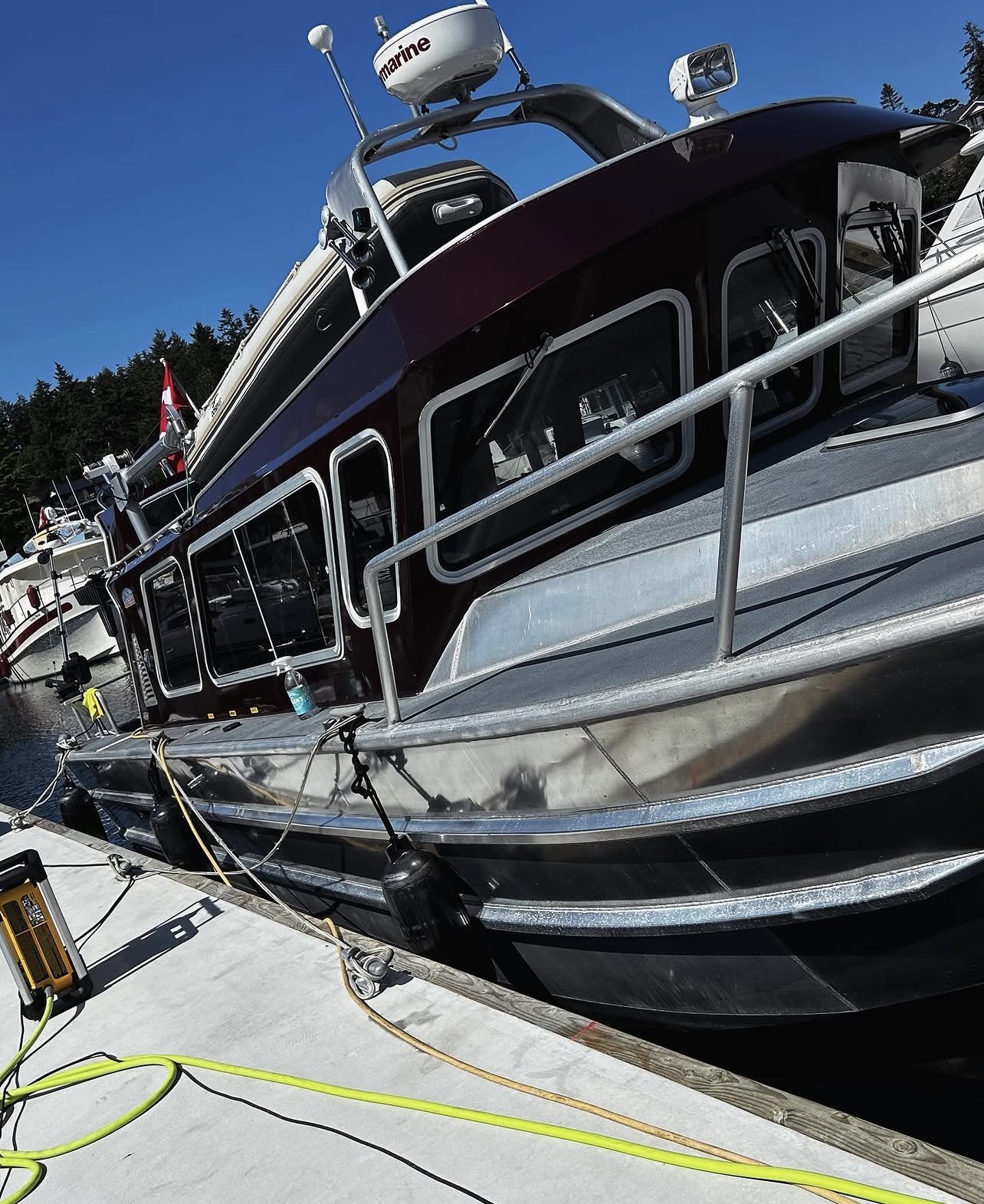 Aluminum vessel bottom paint barnacle removal Vancouver Island